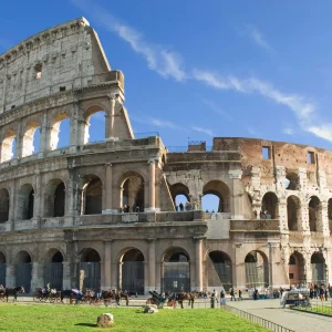 کولوسئوم  از جاذبه های دیدنی ایتالیا