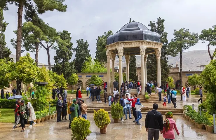 آرامگاه حافظ