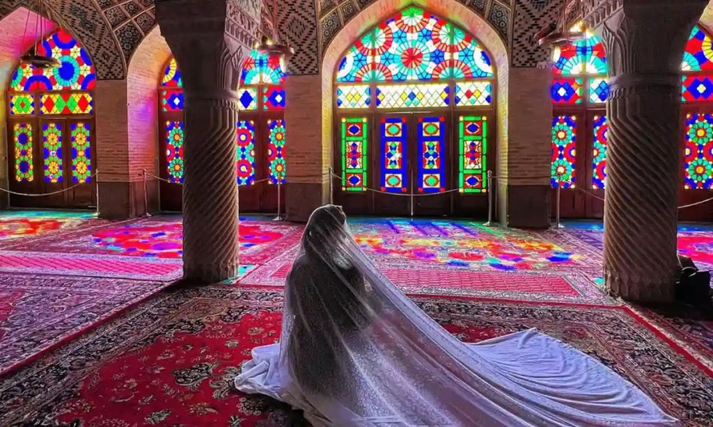 مسجد نصیرالملک؛ از جاهای دیدنی شیراز با معماری زیبا
